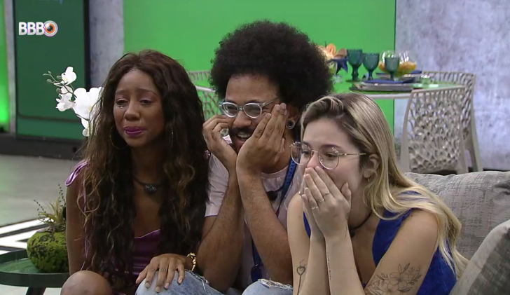 Em almoço do Anjo João Luiz se emociona com depoimento de sua família