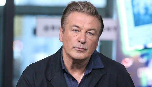 Alec Baldwin é acusado de homicídio culposo