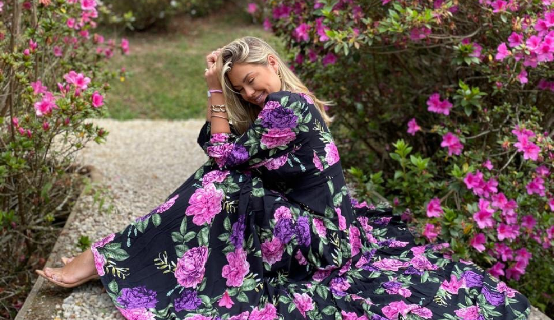 Isabella Cecchi aproveita o fim de semana para conhecer a família do namorado