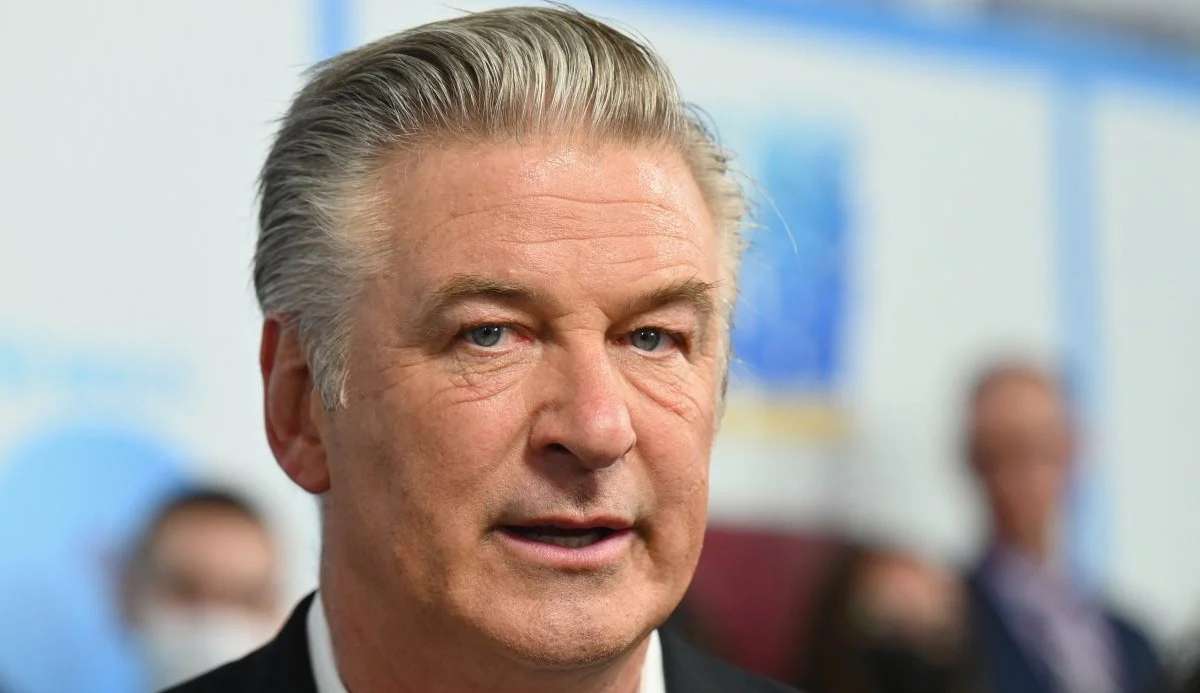 Alec Baldwin retorna à produção de Rust como protagonista