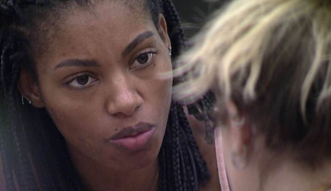 BBB23: Bruna Griphao conversa com Tina sobre possível opção de voto