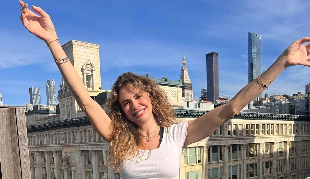 Luciana Gimenez após acidente: “Ter esse solzinho ajuda na recuperação”