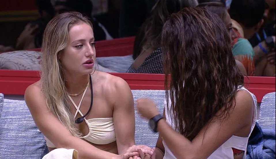 Bruna Griphao e Domitila têm conversa em tom reconciliatório