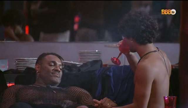 ‘Não é meu perfil’, diz Gabriel Santana a Fred Nicácio durante festa no BBB 23