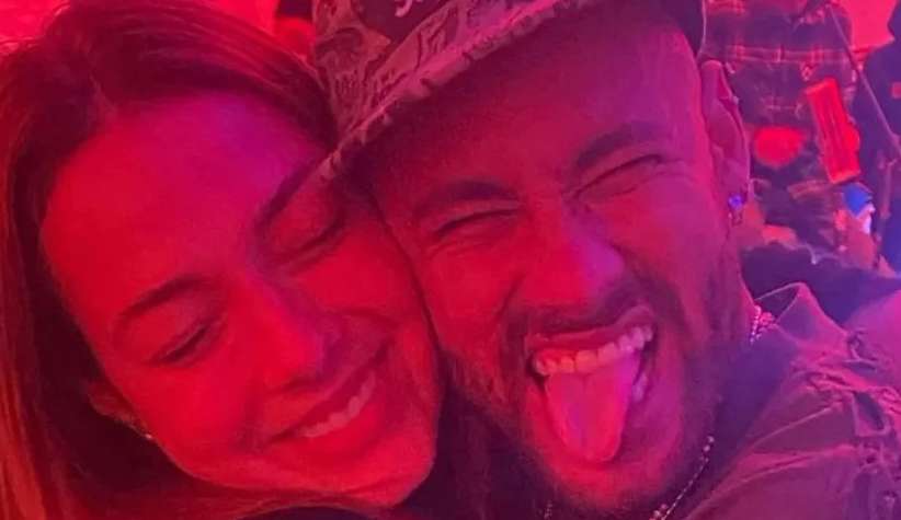 “Vivendo e comemorando mais um ano dele”: diz Carol Dantas sobre o aniversário de Neymar