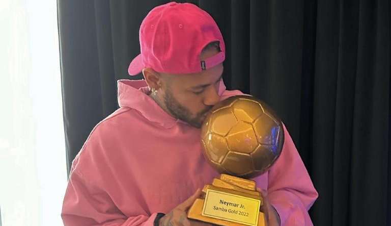 Neymar vence o “Samba Gold” pela sexta vez