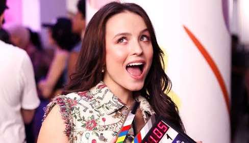 Com Larissa Manoela, o longa ‘Tá Escrito’ começa a ser filmado