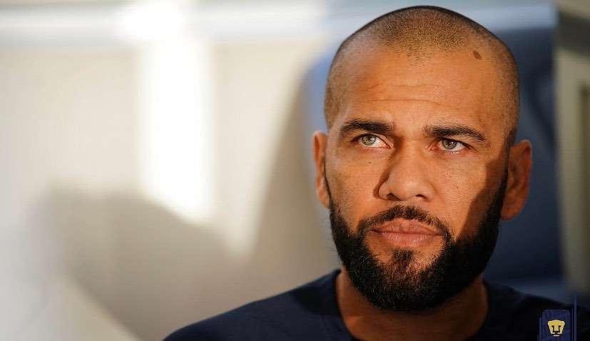 Após nova declaração, Daniel Alves pode se complicar ainda mais com a Justiça