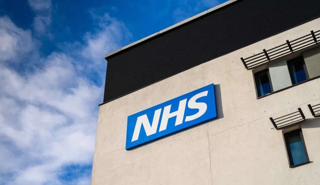 Crise no sistema nacional de saúde do Reino Unido