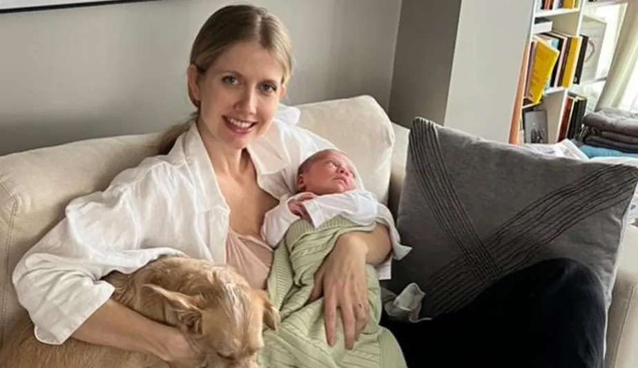 “Julgada o tempo todo”: desabafa Gabriela Prioli após críticas por ter voltado a trabalhar