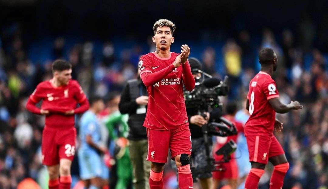 Roberto Firmino volta a equipe do Liverpool