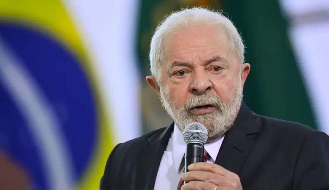 Governo Lula finaliza proposta e salário mínimo deve subir para R$ 1.320