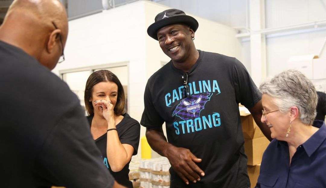 Michael Jordan faz 60 anos, sempre lembrado como um dos maiores da história