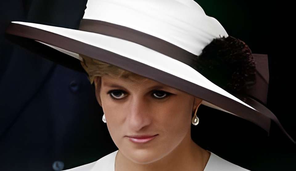 Amigos da princesa Diana leiloam cartas dela e doam pra caridade