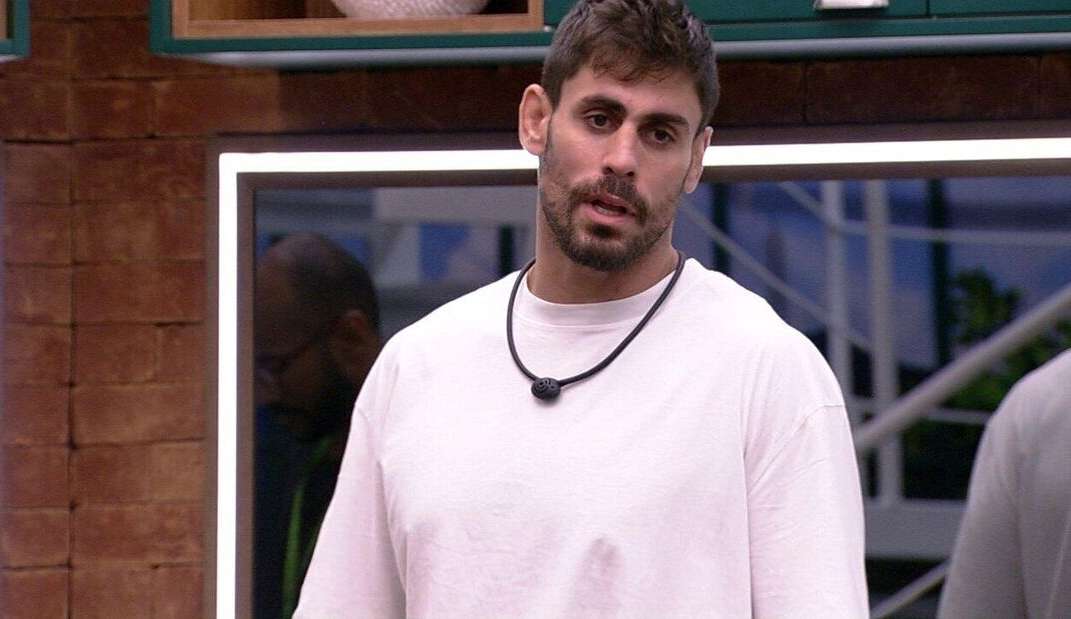 BBB23: Sapato discute com Larissa sobre estalecas