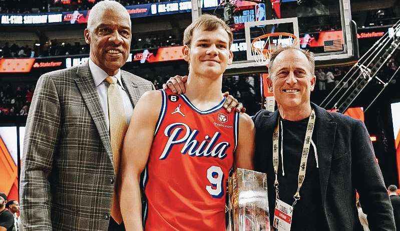 Mac McClung surpreende e vence torneio de enterradas do All Star Game