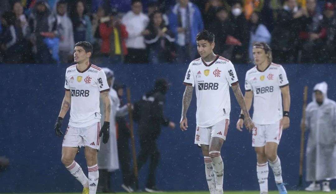 Flamengo perde em Quito