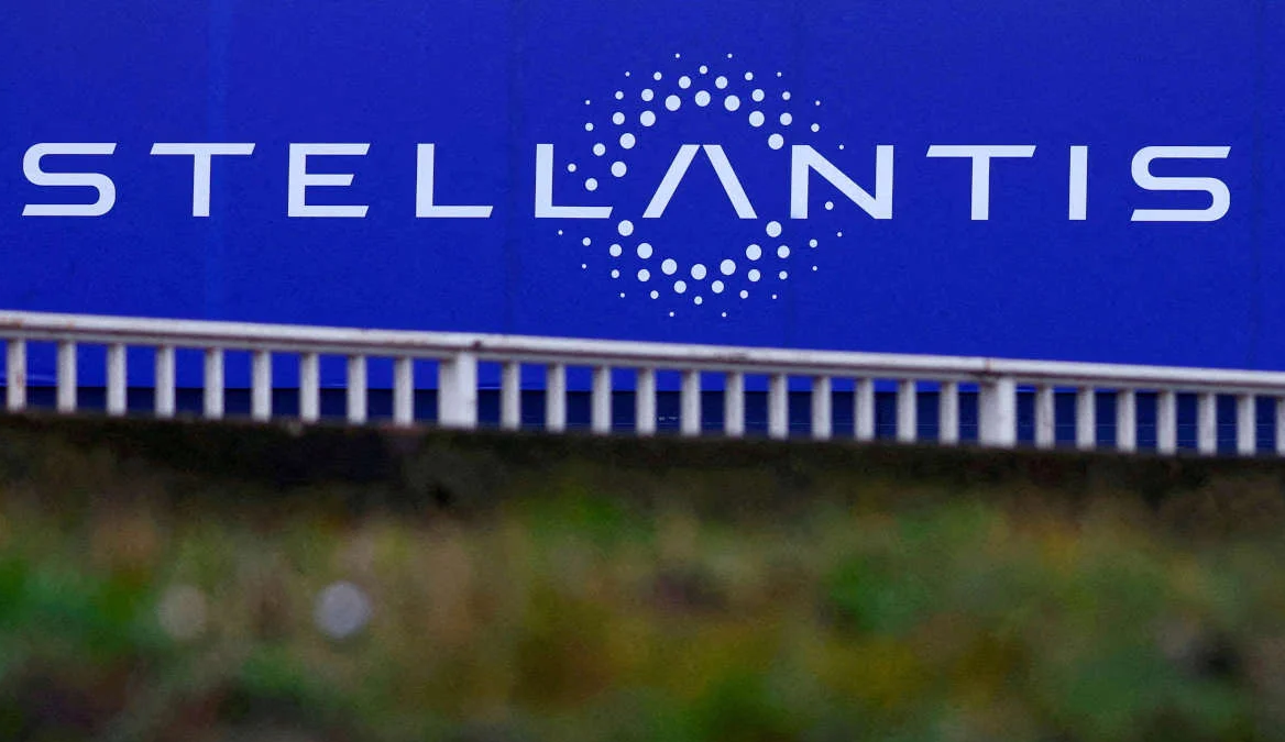 Stellantis finaliza 2° turno e demite funcionários em Porto Real (RJ)