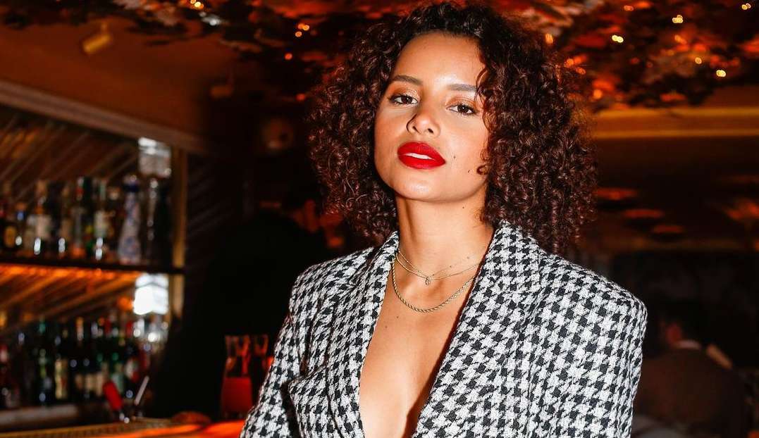 Gleici Damasceno é vítima de racismo em aeroporto de Guarulhos