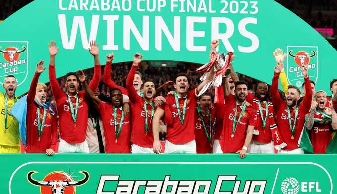 Manchester United vence Newcastle e é campeão da Copa da Liga Inglesa