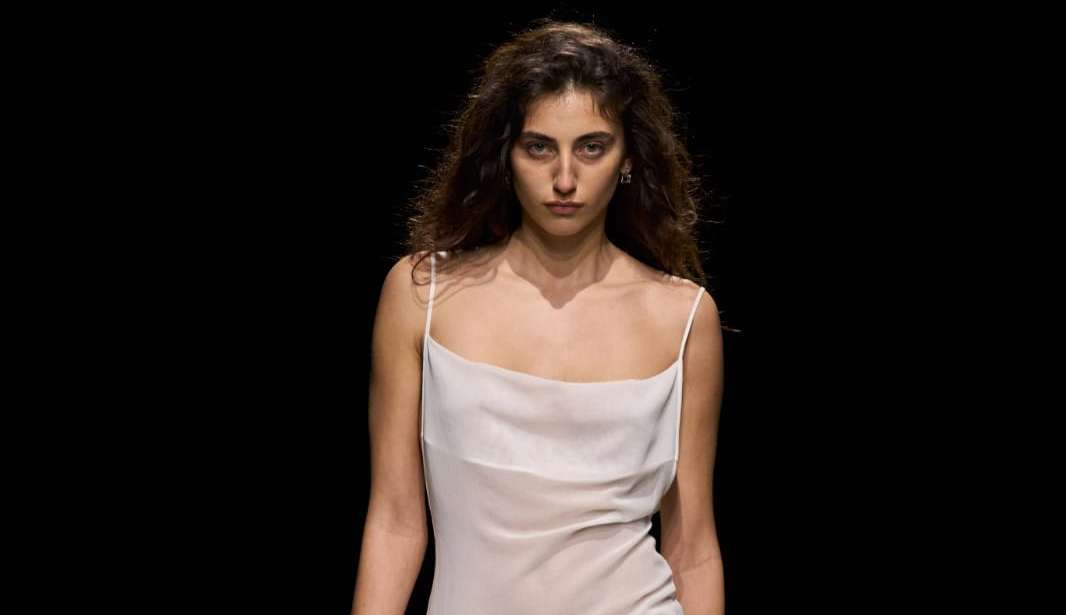 Veja o Desfile de inverno 2023 da Bottega Veneta
