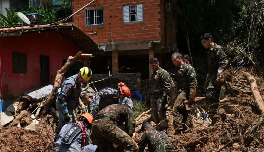 Economia do litoral paulista é duramente afetada após tragédia de carnaval