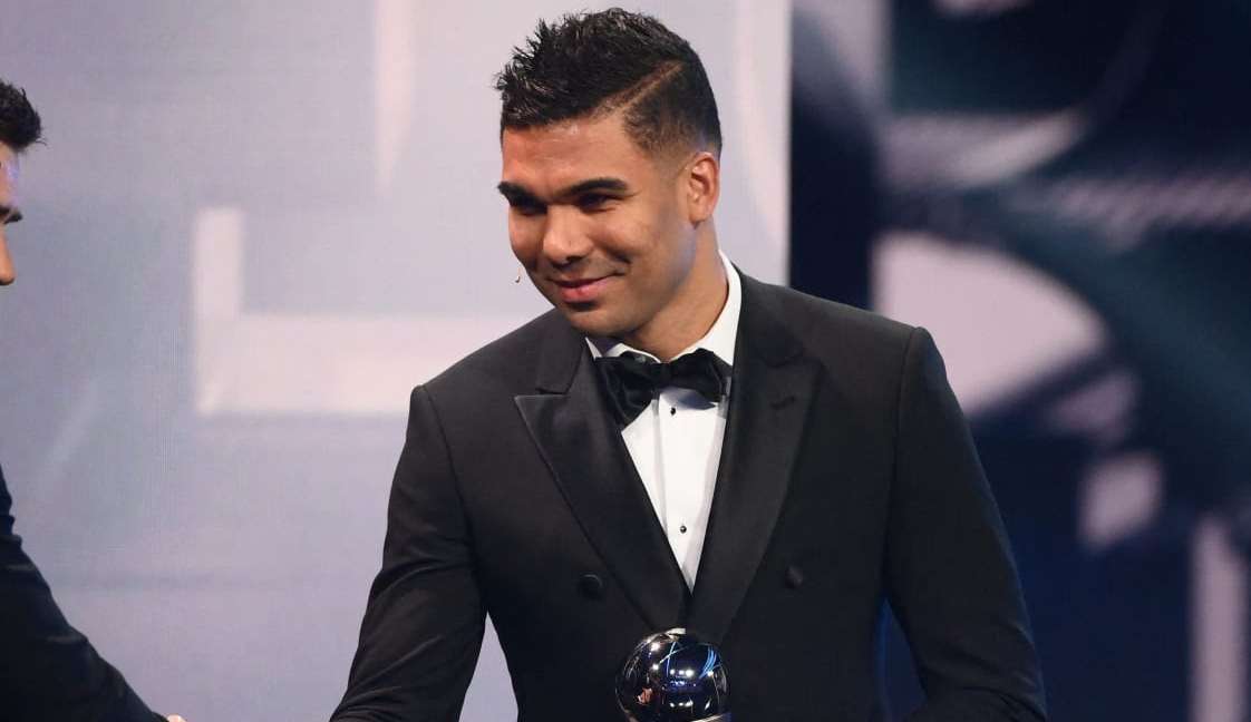 Casemiro representa o Brasil ao entrar na seleção masculina da FIFPro