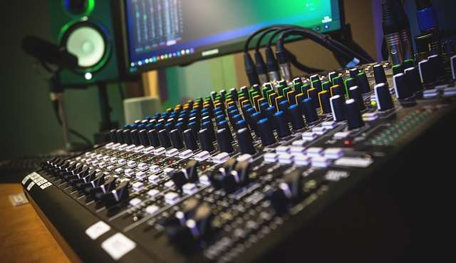 RadioGPT: primeiro conteúdo de rádio baseado totalmente em IA