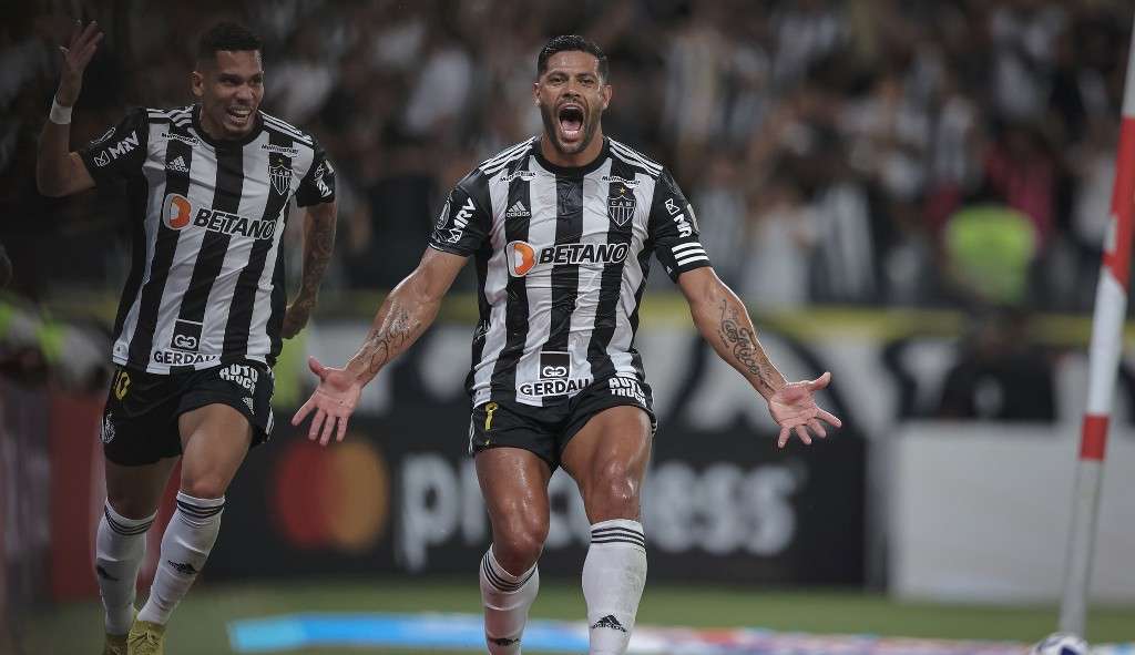 Hulk volta a marcar, chega aos 380 gols na carreira e tem noite de brilho no Mineirão