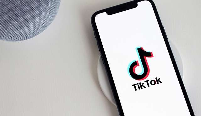 Tiktok define limite diário de tempo de tela