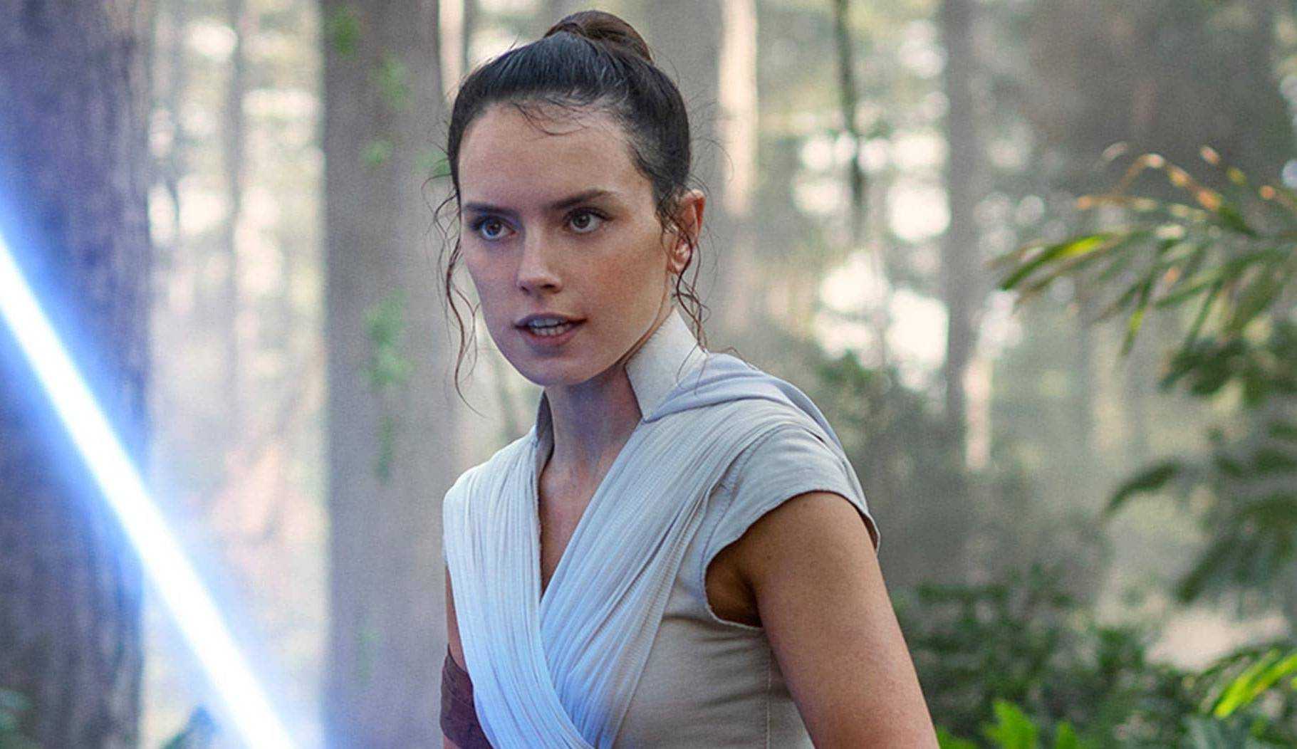 STX garante os direitos do thriller psicológico “/A Filha do Rei do Pântano”/, estrelado por Daisy Ridley
