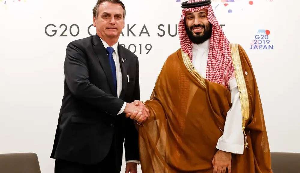 Documentações de tentativas de entrada de joias no país podem complicar Bolsonaro e seu entorno