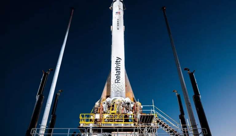 Primeiro foguete impresso em 3D lançado em fase de teste