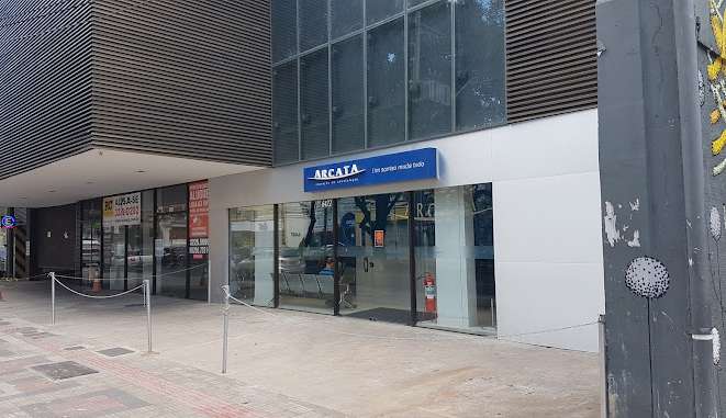 Clínica odontológica fecha as portas e dá prejuízo a clientes em Belo Horizonte