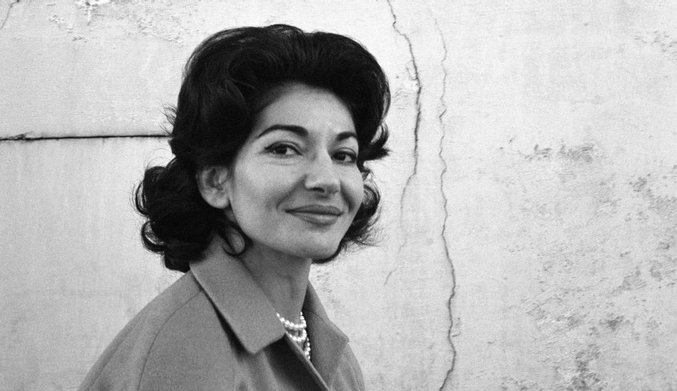 Biografia revela que Maria Callas foi abusada pelo magnata Onassis e explorada pelos pais