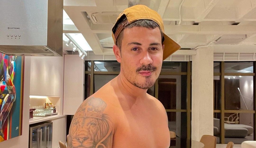 Carlinhos Maia revela ter desenvolvido síndrome do pânico após receber ataques virtuais: ‘Perdi 12 quilos’