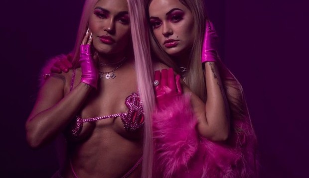 Flay exibe tanquinho em novo clipe com MC Mari e revela: ‘Me cuido’