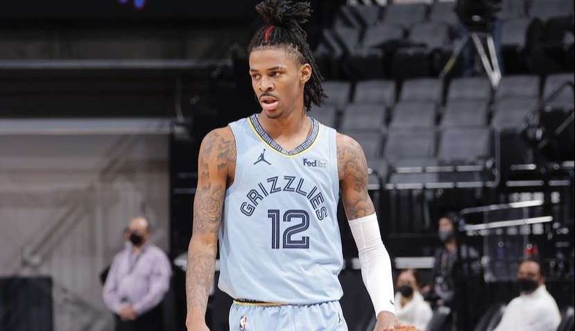 Ja Morant é suspenso por oito jogos após exibir arma de fogo