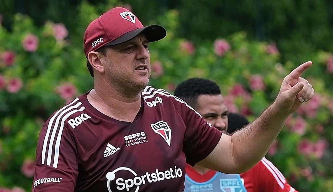 Rogério Ceni discute com jogador do São Paulo e outros atletas se revoltam com o ídolo