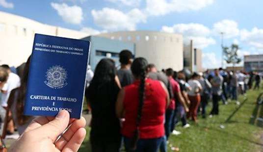 Segundo estudo, 27% dos jovens do país estão sem estudo e sem trabalho