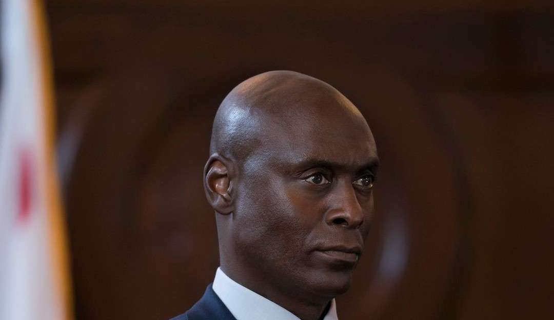 Morre aos 60 anos Lance Reddick, ator da franquia “John Wick”