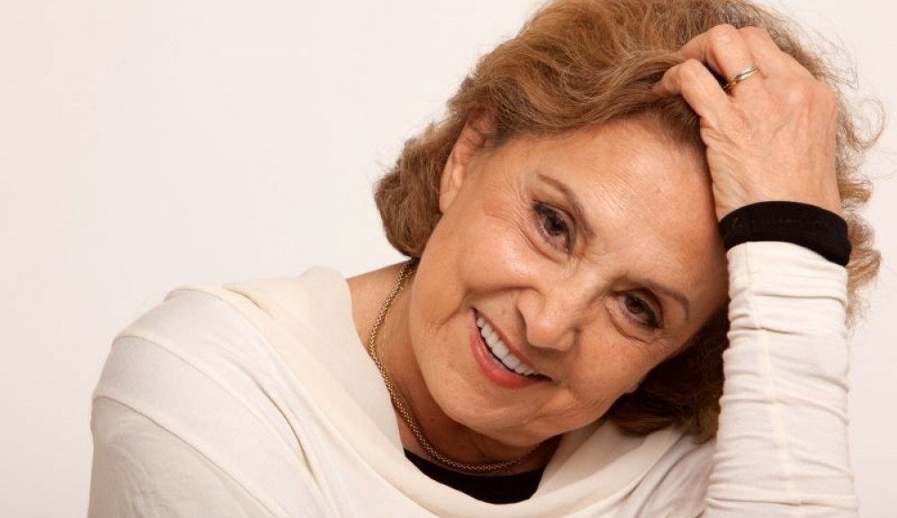 Eva Wilma, internada há 10 dias, apresenta melhora em funções cardíacas, mas segue na UTI