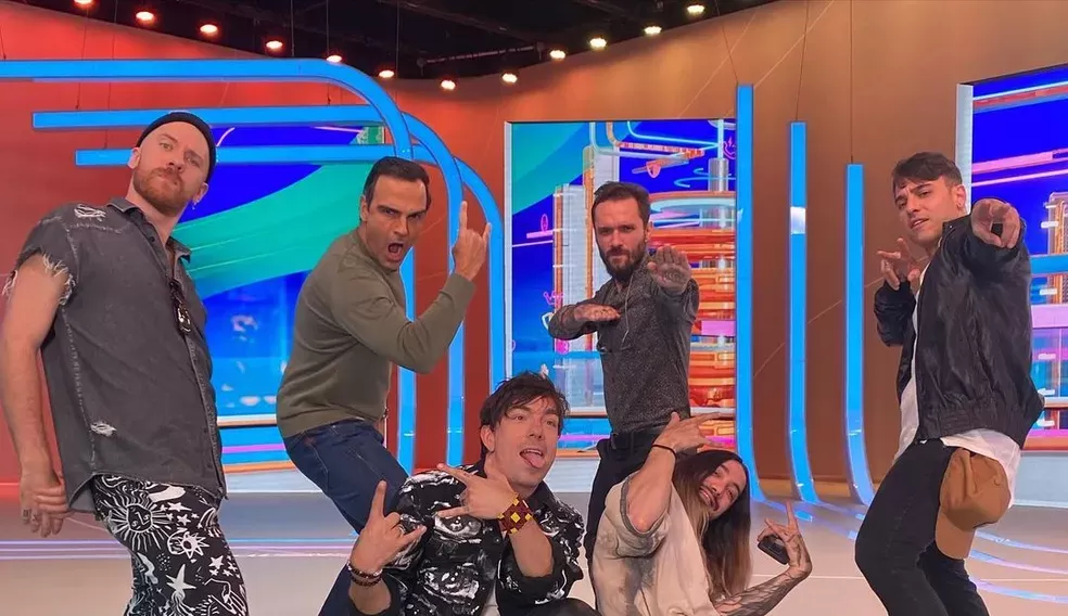 Show de NX Zero abala os corações no BBB23