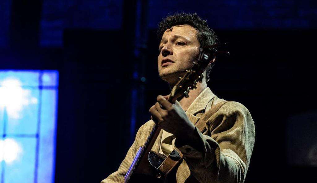 Lucas Lima estreia como ator e protagonista no musical ‘Once’