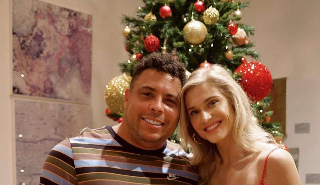 Após a confirmação de endometriose, Celina Locks faz vídeos falando sobre a doença