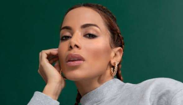 Anitta faz exigências para o seu aniversário: “Quem não gostar é só não ir”