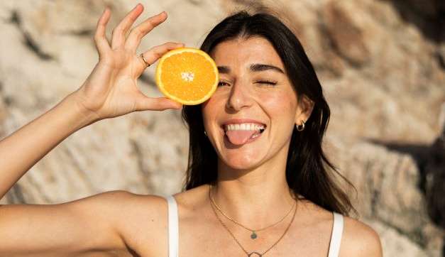 Vitamina C na rotina de cuidados para a pele