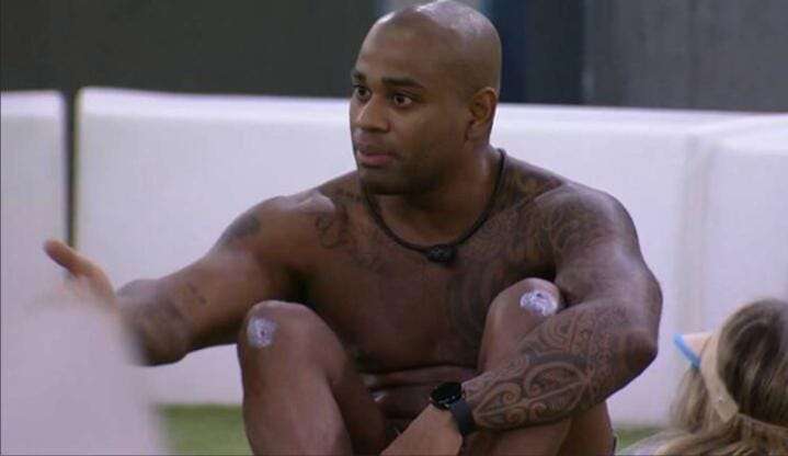 Cezar Black assume comentário machista e pede perdão a Larissa