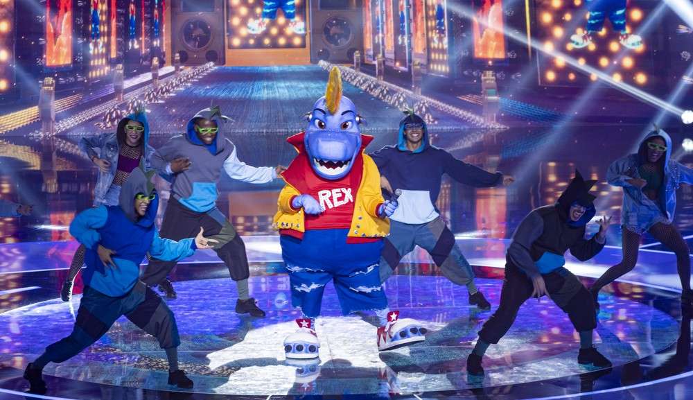 Veja quem é o Dinossauro do The Masked Singer Brasil