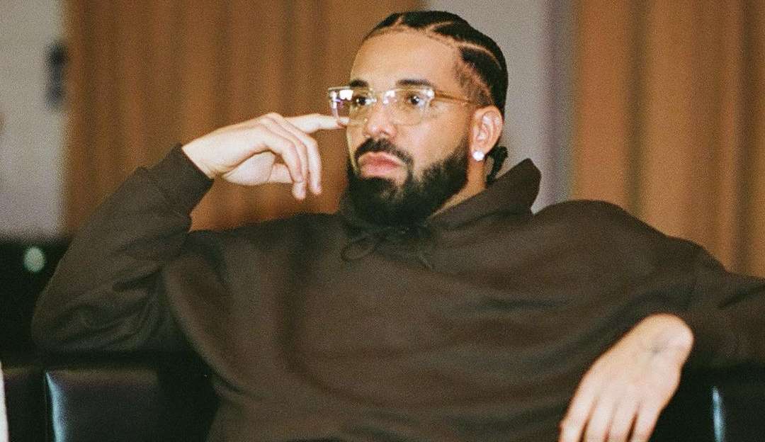 Internautas fazem piadas após Drake anunciar cancelamento de show